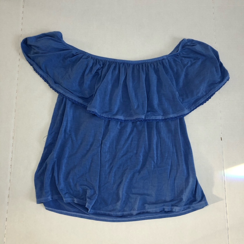American Eagle off the shoulder top